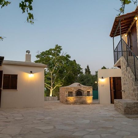 Droshia Traditional Homes, Coco-Mat Full Experience Dhrousha Exterior foto